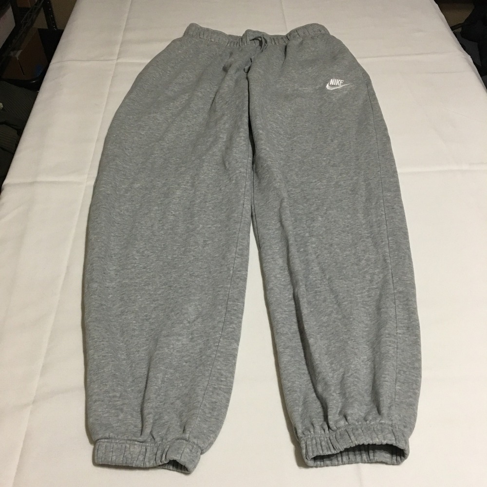 Nike Sportswear Club Fleece Womens Mid-Rise Oversized Sweatpants Small Gray